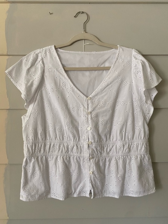 Source Unknown Tops - White Eyelet Whimsy Garden Cottage Prairie V-Neck Smocked Peplum Lined Blouse